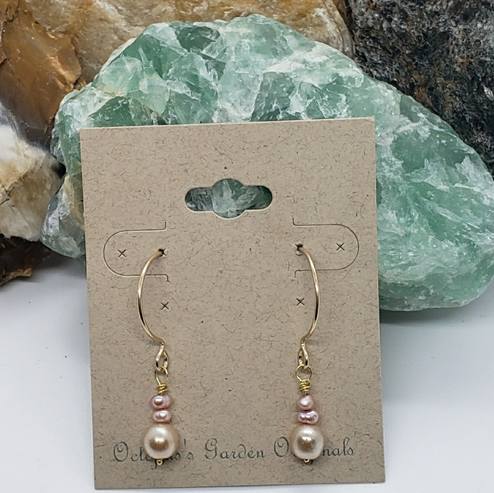 14kt Gold Pearl Dangle Earrings